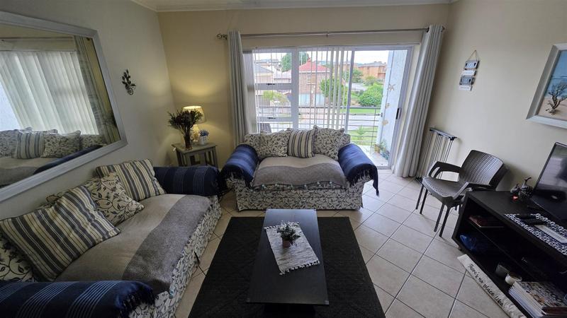 2 Bedroom Property for Sale in Reebok Western Cape